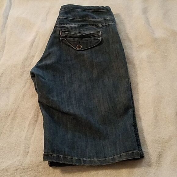3 for $10 Lee denim shorts - Picture 4 of 4